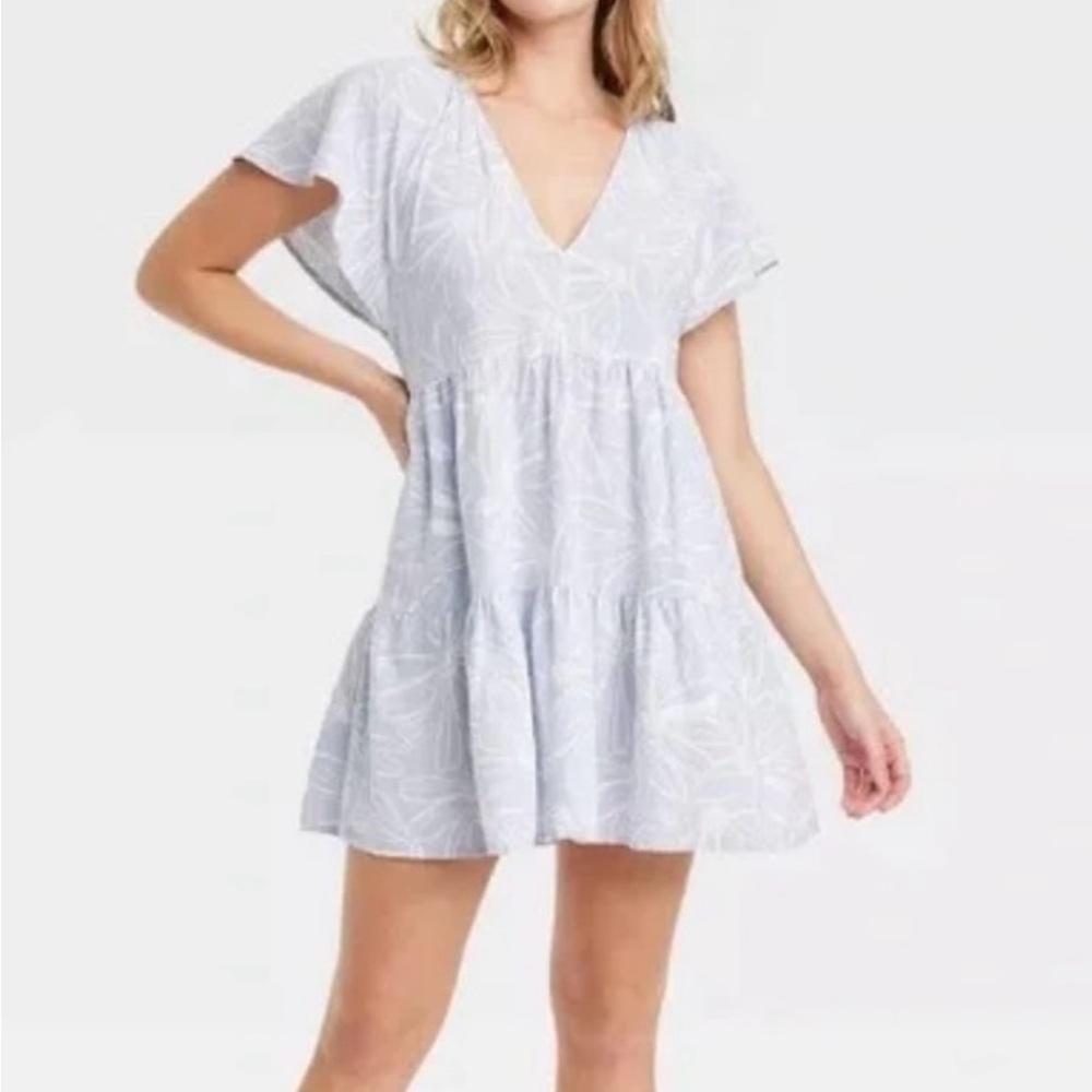 Elegant Light Blue Women's Dress with Pockets